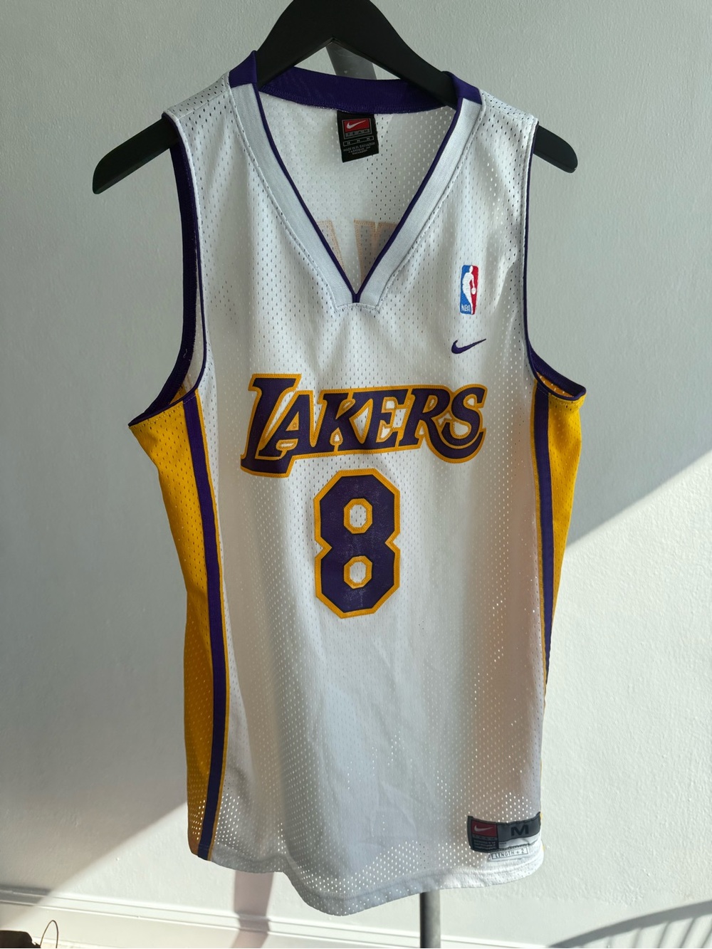 Vintage Nike Kobe Bryant #8 Lakers White Swingman Jersey Men M +2 Y2K